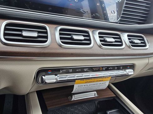 New 2026 Mercedes-Benz GLE 450e 4MATIC image 29