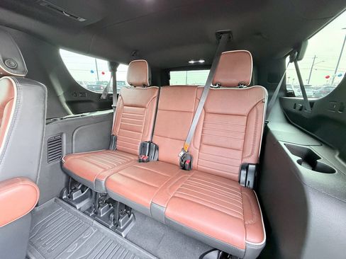 Used 2023 GMC Yukon XL Denali Ultimate w/ LPO, Floor Liner Package AWD/4WD image 27