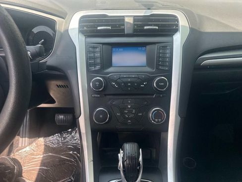 Used 2015 Ford Fusion S image 10