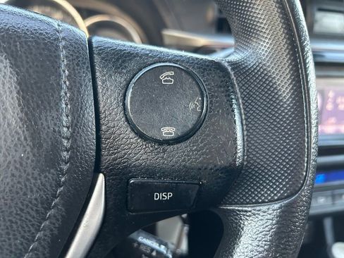 Used 2015 Toyota Corolla LE FWD image 18
