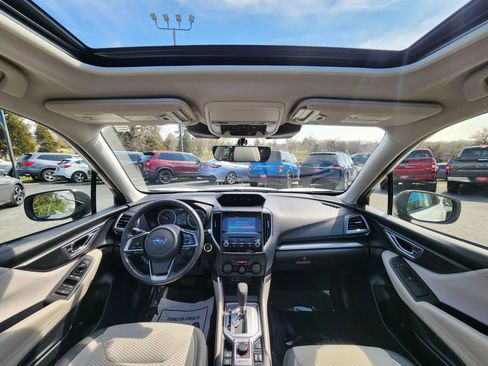 Used 2023 Subaru Forester Premium image 9