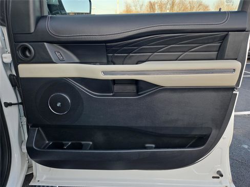 Used 2020 Ford Expedition Max Platinum image 30
