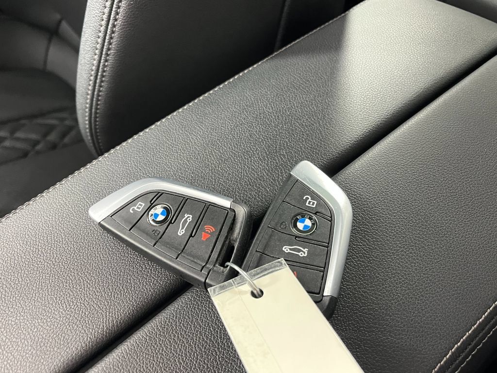 Used 2023 BMW 530i xDrive w/ Convenience Package AWD/4WD image 27