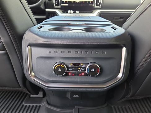 New 2026 Ford Expedition Tremor image 9