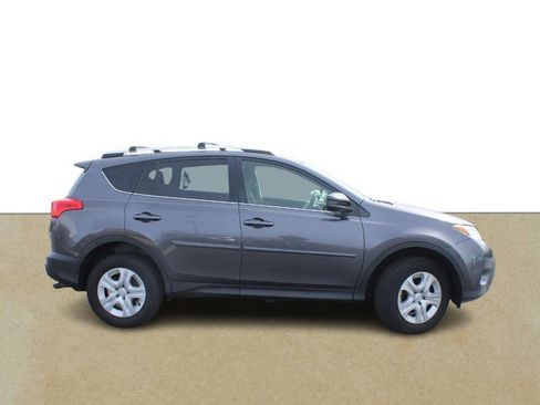 Used 2015 Toyota RAV4 LE image 2