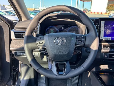 New 2026 Toyota Camry XLE image 22
