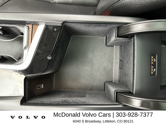 Certified 2024 Volvo XC60 T8 Plus w/ Protection Package Premier AWD/4WD image 21
