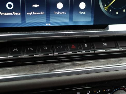 Used 2024 Chevrolet Silverado 1500 LTZ image 17