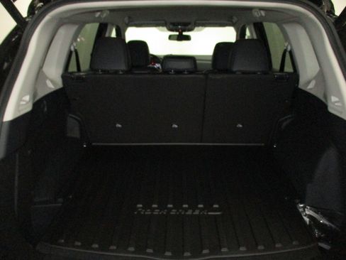 Used 2022 Nissan Frontier SV AWD/4WD image 37