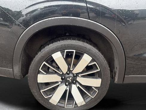 Used 2025 Mitsubishi Outlander SE AWD/4WD image 13