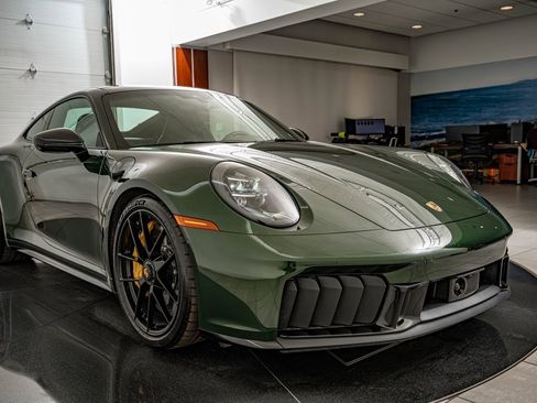 Certified 2026 Porsche 911 Carrera GTS image 19