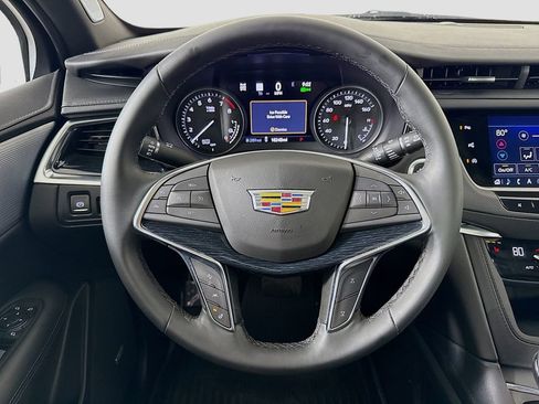 Certified 2025 Cadillac XT5 Premium Luxury w/ Technology Package image 11