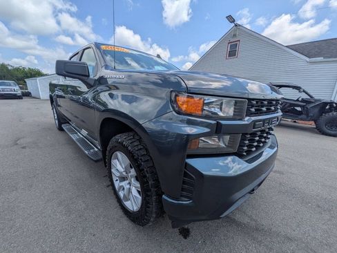 Used 2020 Chevrolet Silverado 1500 Custom w/ Custom Value Package AWD/4WD image 5