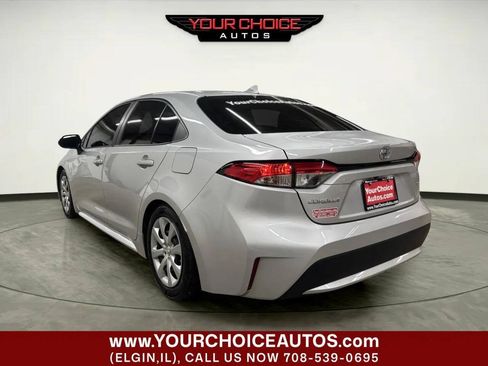 Used 2021 Toyota Corolla LE FWD image 3