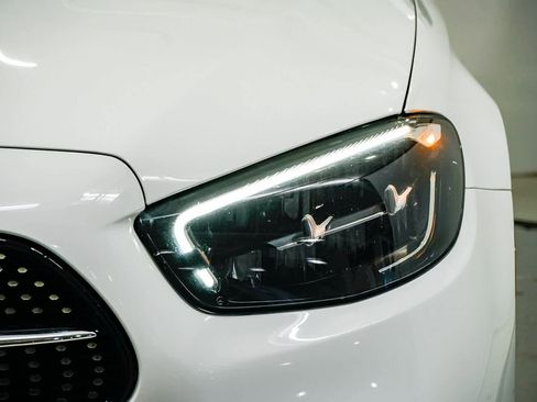 Used 2022 Mercedes-Benz E 350 Sedan image 7