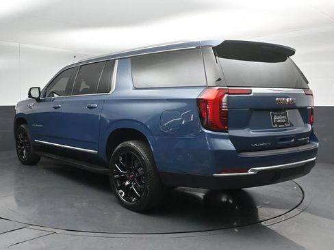 Used 2026 GMC Yukon XL Elevation w/ Elevation Premium Package AWD/4WD image 5