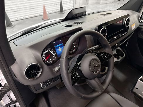 New 2026 Mercedes-Benz Sprinter 2500 image 7