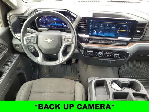 Used 2024 Chevrolet Silverado 2500 LT w/ Convenience Package image 12