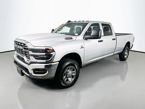 New 2026 RAM 2500 Tradesman w/ Chrome Appearance Group image 3