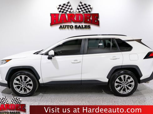 Used 2019 Toyota RAV4 XLE Premium image 1