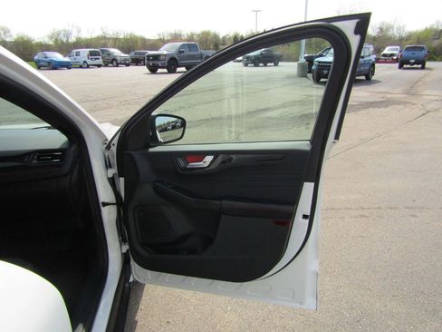 Used 2023 Ford Escape ST-Line Select w/ Tech Pack #2 AWD/4WD image 36