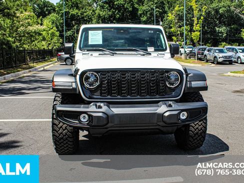 Used 2025 Jeep Wrangler Unlimited Sport AWD/4WD image 9