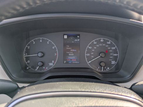 Certified 2023 Toyota Corolla Cross LE image 18