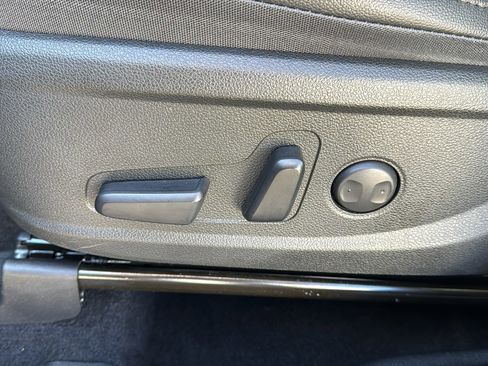 Used 2023 Hyundai Santa Fe SEL w/ Premium Package image 13