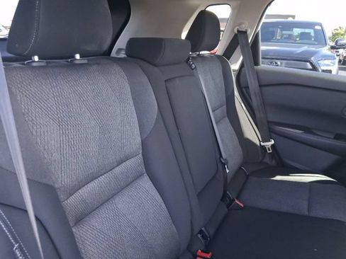 Used 2024 Nissan Rogue SV FWD image 15