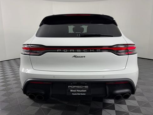 New 2026 Porsche Macan image 10