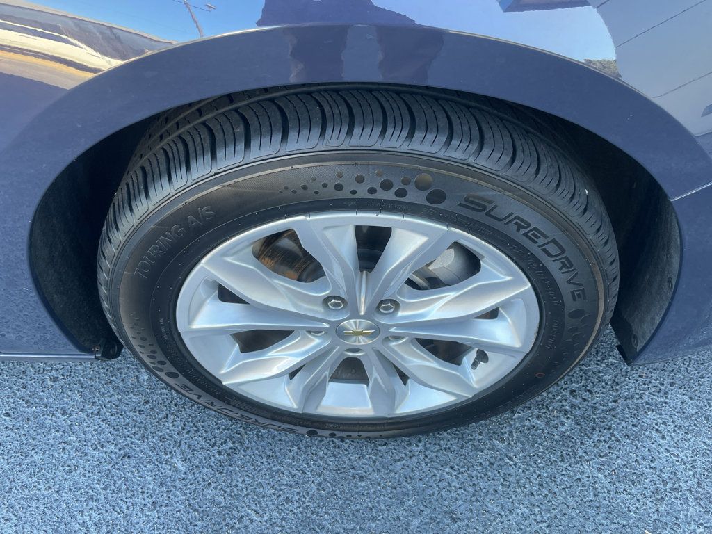 Certified 2025 Chevrolet Malibu LT FWD image 7