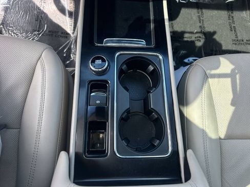 Certified 2022 Lincoln Corsair Reserve w/ Elements Package FWD image 22