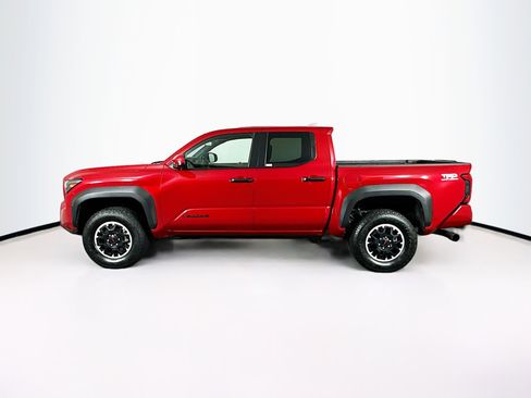 Used 2025 Toyota Tacoma TRD Off-Road image 4