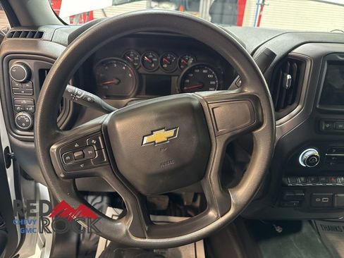 Used 2024 Chevrolet Silverado 3500 W/T image 24