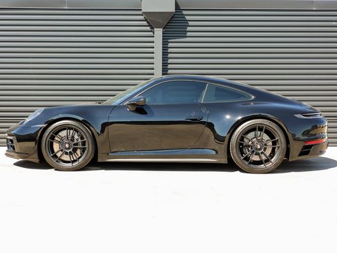 Certified 2024 Porsche 911 Carrera GTS image 2