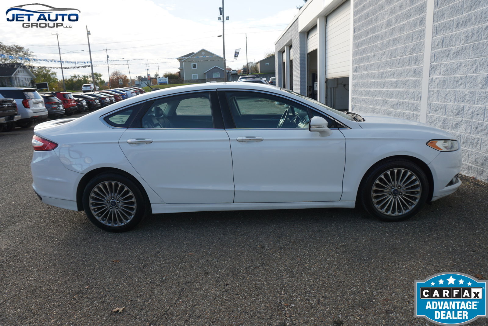 Used 2014 Ford Fusion Titanium FWD image 12