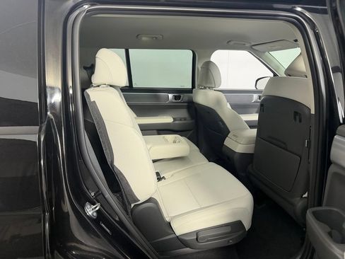 Used 2026 Hyundai Santa Fe SE FWD image 29