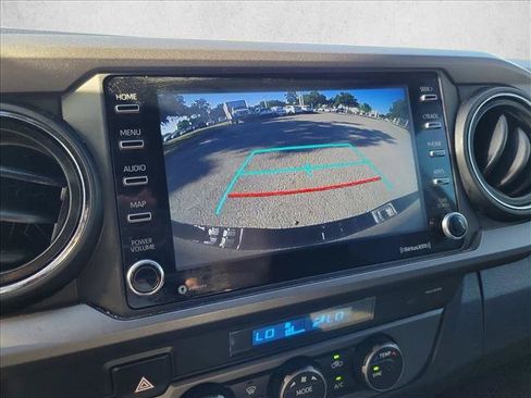 Used 2022 Toyota Tacoma TRD Off-Road w/ Technology Package AWD/4WD image 19