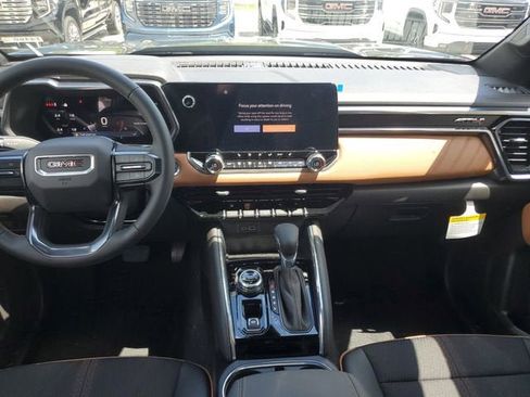 New 2026 GMC Canyon AT4 AWD/4WD image 14