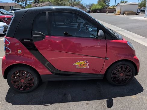 Used 2014 smart fortwo Coupe RWD image 3