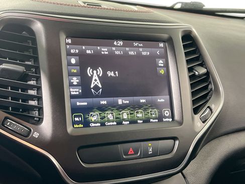 Used 2022 Jeep Cherokee Trailhawk w/ Sun, Sound & Nav Group image 15