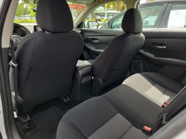 Used 2023 Nissan Sentra SV FWD image 31