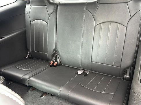 Used 2015 Buick Enclave Premium FWD image 23