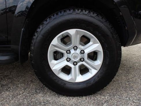 Used 2016 Toyota 4Runner SR5 Premium AWD/4WD image 12