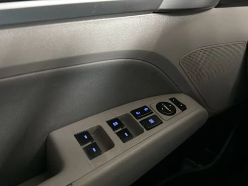 Used 2020 Hyundai Elantra SEL FWD image 15