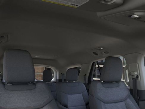 New 2026 Ford Explorer Active image 24