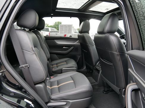 Used 2024 MAZDA CX-90 Plug-In Hybrid w/ Premium Plus AWD/4WD image 13
