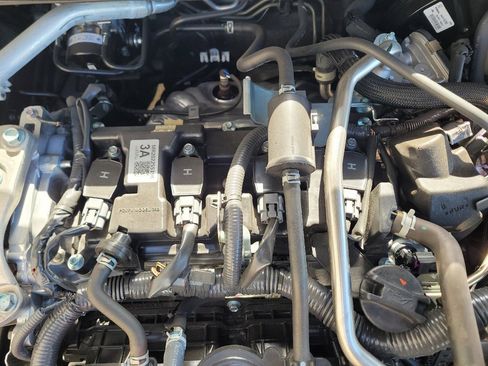 Used 2025 Nissan Sentra SV w/ All-Weather Package FWD image 30