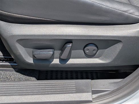 Used 2023 Nissan Rogue SV w/ SV Premium B Package AWD/4WD image 28
