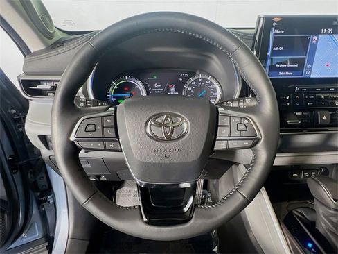 Used 2020 Toyota Highlander Limited Platinum image 15